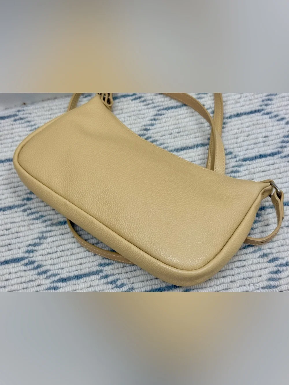 LONGCHAMP Vintage Y2K Beige Pebbled Leather Baguette Crossbody Made In France